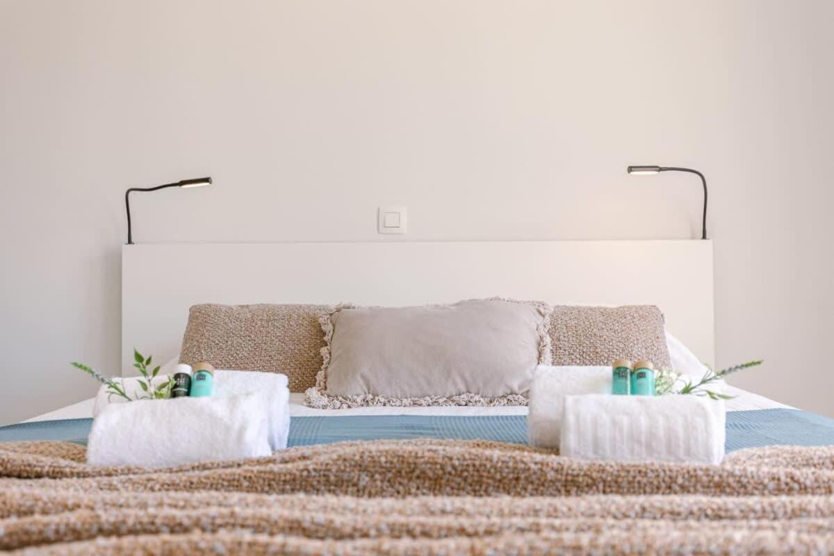 Huswell - Lovely Apartment With Lateral Sea View And Parking Ostende Exterior foto