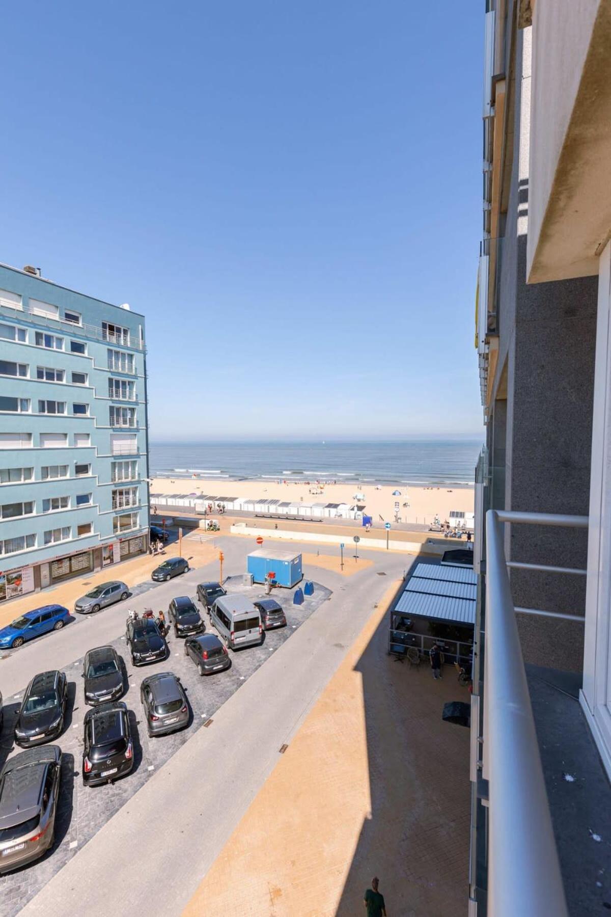 Huswell - Lovely Apartment With Lateral Sea View And Parking Ostende Exterior foto